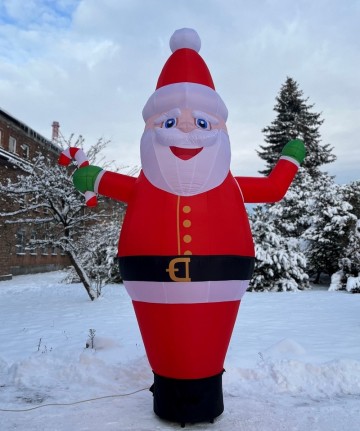 Christmas inflatable - a waving Santa Claus that will make every participant of the event smile
