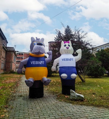 Hello man as a cat and dog for the Vebiot company.